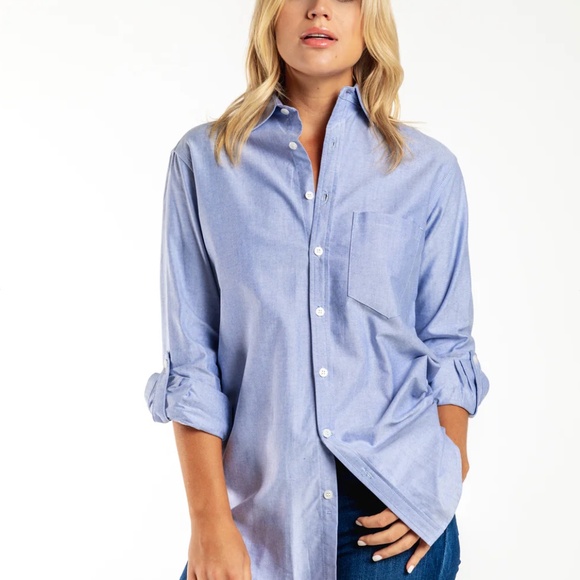 NEW Emily Phillips BLUE OXFORD GIRLFRIEND BUTTON DOWN SHIRT - Women's M (4) - Picture 1 of 5